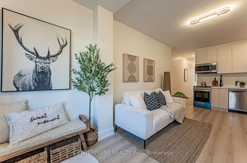 main-20 Roblocke Ave, Toronto, ON, M6G3R7 | Card Image