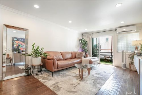 225-1119 Albany St, Los Angeles, CA, 90015 | Card Image