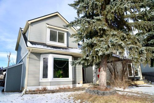 131 Erin Woods Dr Se, Calgary, AB, T2B2T6 | Card Image