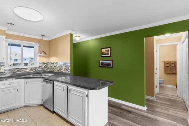 Kitchen + Guest Bath | Image 27