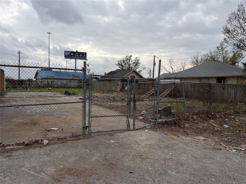 4006 Cedar Hill Ln, Houston, TX, 77093-2837 | Card Image