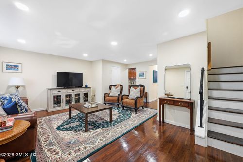 8 Barnstable Ln, Stamford, CT, 06907-2501 | Card Image