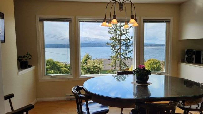 367 Pine St, House other with 3 bedrooms, 2 bathrooms and 2 parking in Alert Bay BC | Image 8