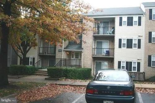 apt-302-18302 Streamside Dr, GAITHERSBURG, MD, 20879-5214 | Card Image