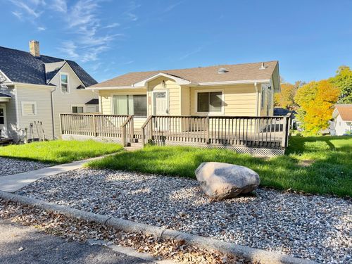 308 2nd St Se, Pelican Rapids, MN, 56572-4510 | Card Image