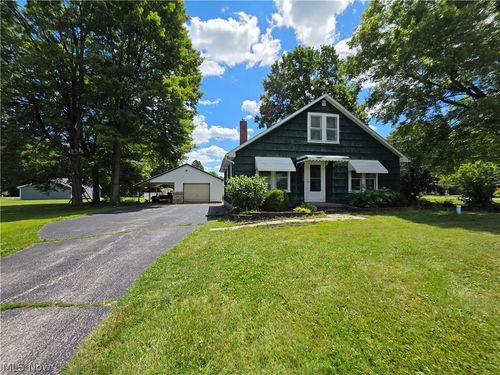 2335 W River Rd, Newton Falls, OH, 44444-9404 | Card Image
