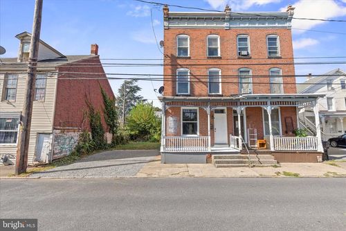 1330 Susquehanna St, HARRISBURG, PA, 17102-2661 | Card Image