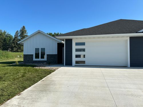 717 Tallgrass Cir, Luverne, MN, 56156 | Card Image
