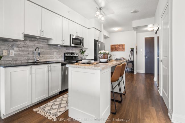 1812 - 7171 Yonge St, Condo with 2 bedrooms, 1 bathrooms and 1 parking in Thornhill ON | Image 4