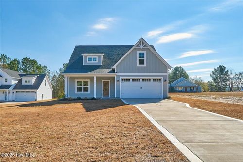 1677 Reservation Rd, Aberdeen, NC, 28315-5401 | Card Image