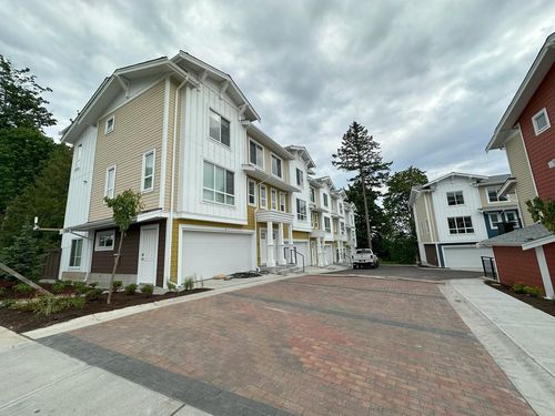 16560 17a Ave, Surrey, BC, V3Z1J3 | Card Image