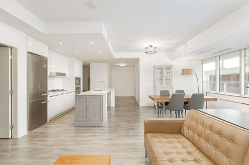 202-5688 Willow Street, Vancouver, BC, V5Z3S4 | Card Image