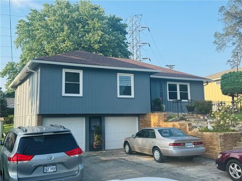 2114 Shearer Rd, Kansas City, KS, 66106-3037 | Card Image