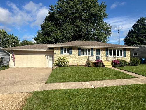 142 Riverview Dr, Albany, IL, 61230-9748 | Card Image