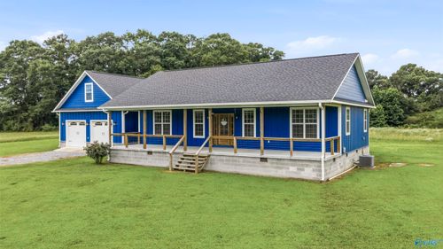 89 County Road 193, Crossville, AL, 35962-4555 | Card Image