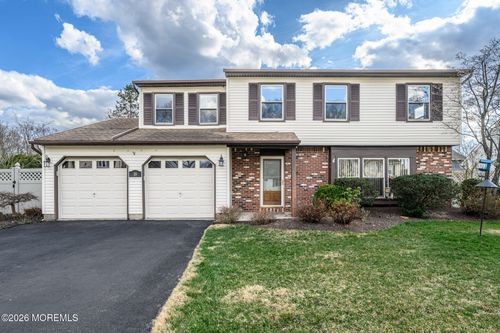 10 Eric Dr, Howell, NJ, 07731-1952 | Card Image