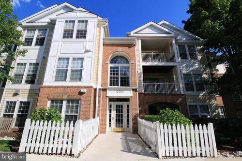 a-202-12000 Amber Ridge Cir, GERMANTOWN, MD, 20876-3911 | Card Image