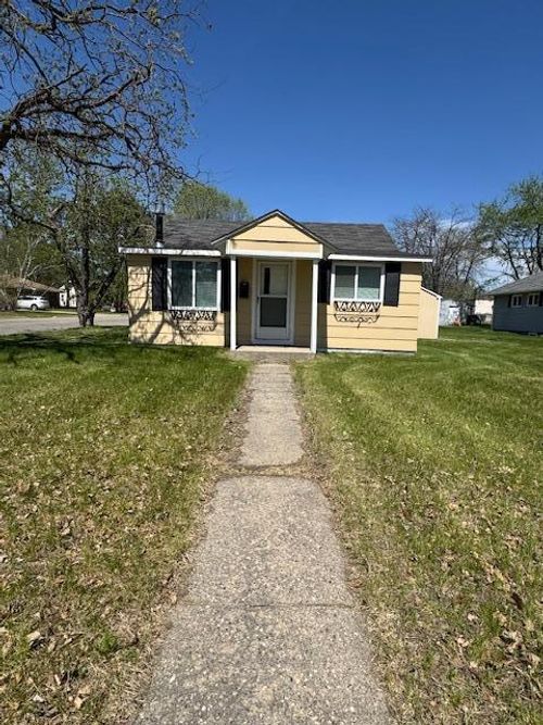 301 27th St Ne, Bemidji, MN, 56601-2315 | Card Image
