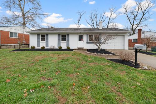 9470 Wynnecrest Dr, Blue Ash, OH, 45242-6941 | Card Image