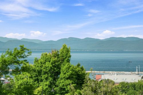 514c-40 College Street, Burlington, VT, 05401 | Card Image