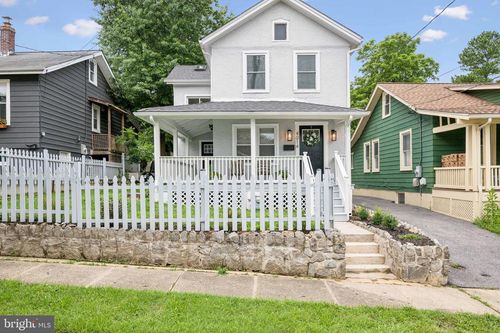 4014 37th St, MOUNT RAINIER, MD, 20712-1915 | Card Image