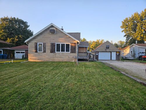 3929 4th Avenue A, East Moline, IL, 61244-1984 | Card Image