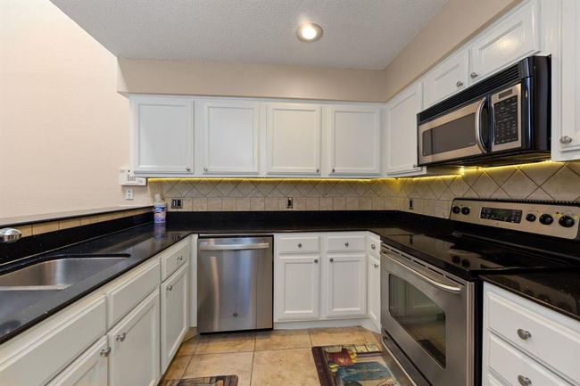 APT-222 - 2611 Grants Lake Blvd, Townhouse with 2 bedrooms, 2 bathrooms and null parking in Sugar Land TX | Image 11