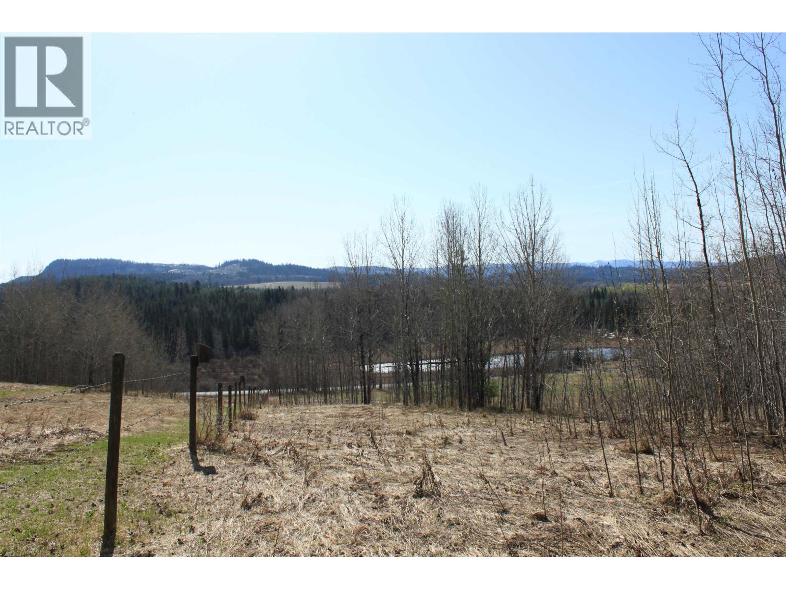 Land in Bridge Lake 5