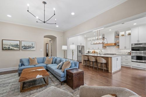 2220 Emerson Ln, Carrollton, TX, 75010-4918 | Card Image