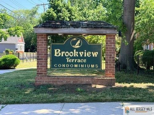4e-289 Main St, Spotswood, NJ, 08884-2318 | Card Image