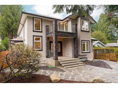 839 W 20th St, North Vancouver, BC, V7P2B5 | Card Image
