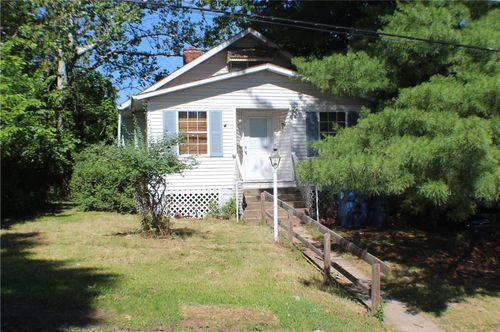 912 5th St, Penn Hills, PA, 15147 | Card Image