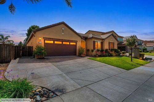 4473 Avondale Cir, Fairfield, CA, 94533-9740 | Card Image