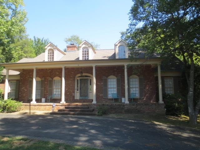 Mendenhall Rd, Memphis, TN 38117