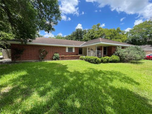 5042 Grape St, Houston, TX, 77096-1513 | Card Image
