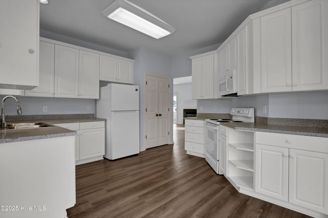 23 Captain Beam Blvd, House other with 3 bedrooms, 4 bathrooms and 2 parking in Hampstead NC | Image 15