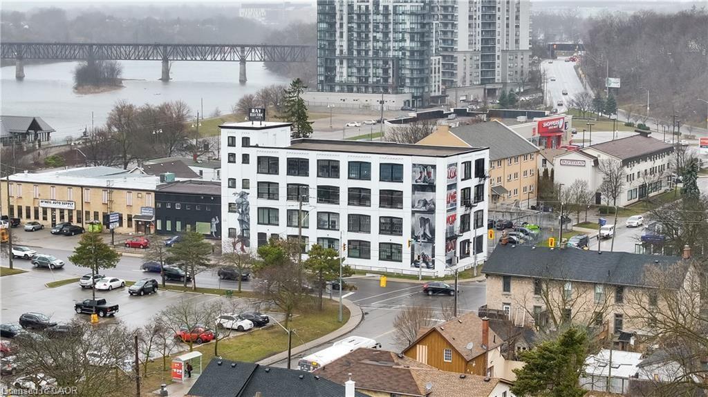 Commercial Lease in Cambridge 2