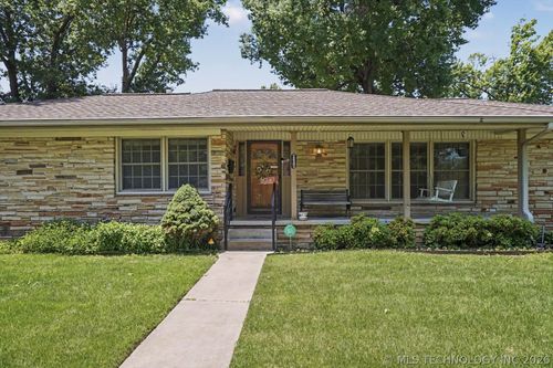 2882 S Florence Ave, Tulsa, OK, 74114-5810 | Card Image