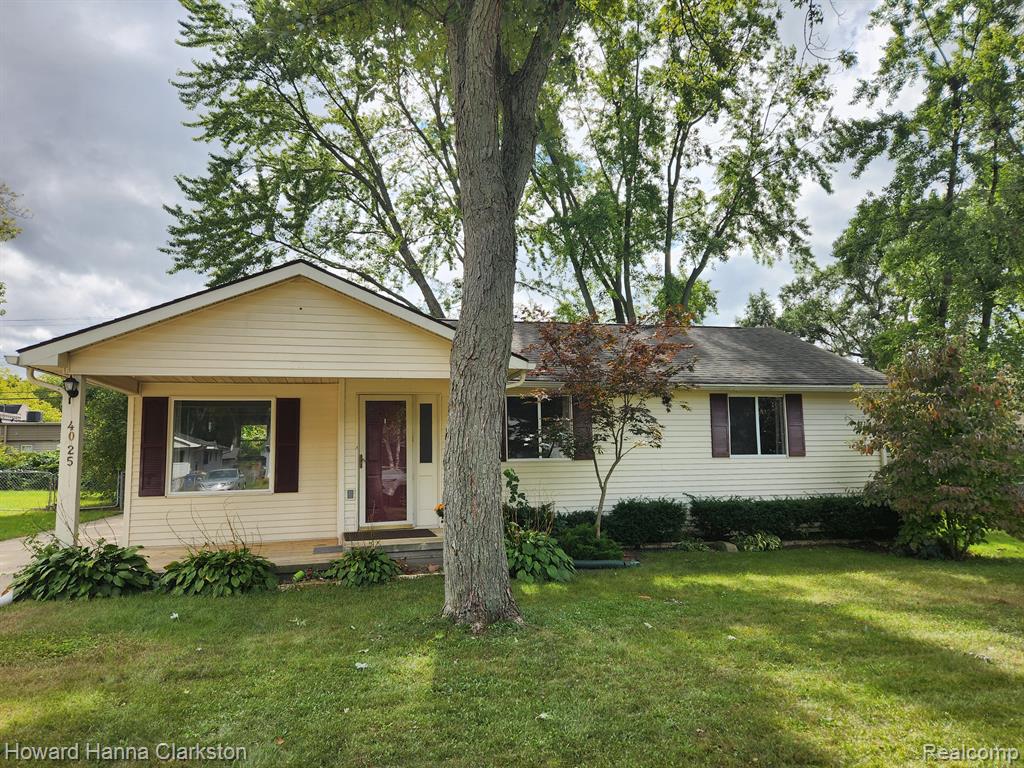Quillen Ave, Waterford, MI 48329 #1