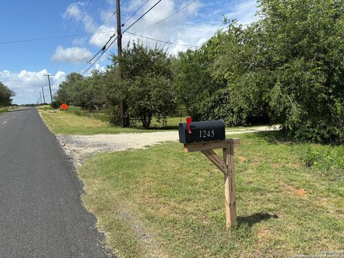1245 Stuart Rd, Adkins, TX, 78101-9775 | Card Image