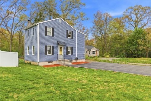9 Douglas Ave, Norwell, MA, 02061-2013 | Card Image