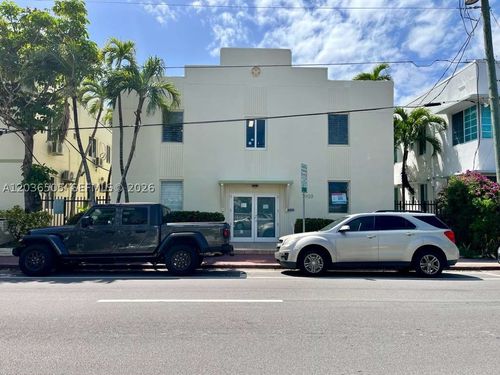 3-7928 Harding Ave, Miami Beach, FL, 33141-1643 | Card Image