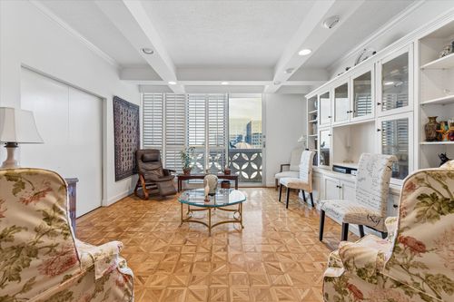 apt-6e-1801 Lavaca St, Austin, TX, 78701-1305 | Card Image
