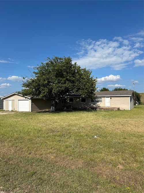 413 Charnel St, Clyde, TX, 79510-3655 | Card Image