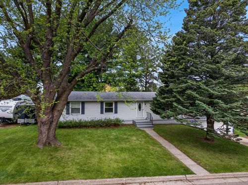215 25th Ave, MONROE, WI, 53566-1252 | Card Image