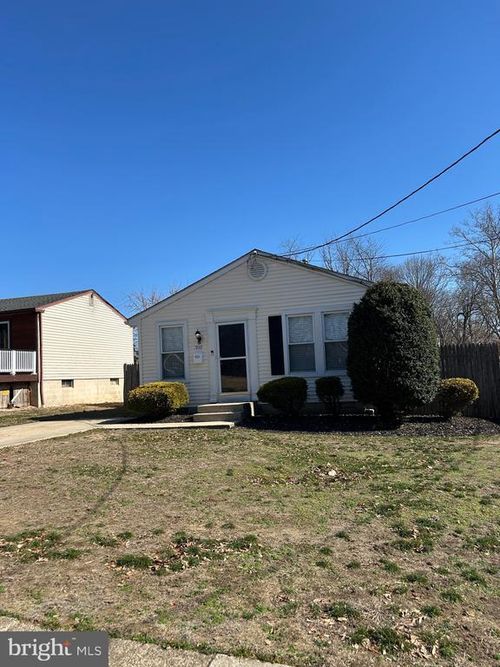 310 Ridge Ave, GLENDORA, NJ, 08029-1138 | Card Image