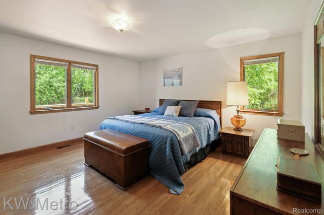 Primary Bedroom | Image 15