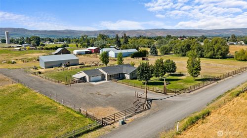 120 Hazel Ln, Ellensburg, WA, 98926-6407 | Card Image