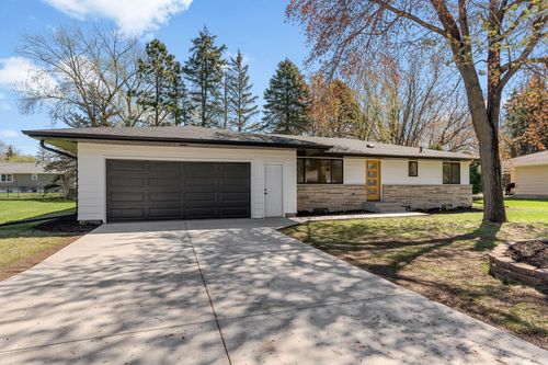 1220 Unity Ave N, Golden Valley, MN, 55422-4736 | Card Image