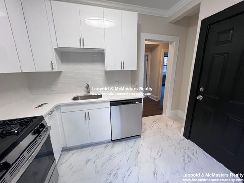 1-100 Longwood, Brookline, MA, 02446 | Card Image